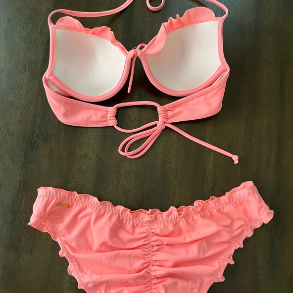 Victoria’s Secret Ruffle Bikini - Picture 2 of 4